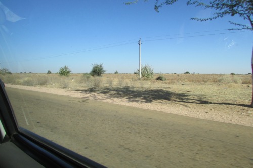 The road to Jaisalmer